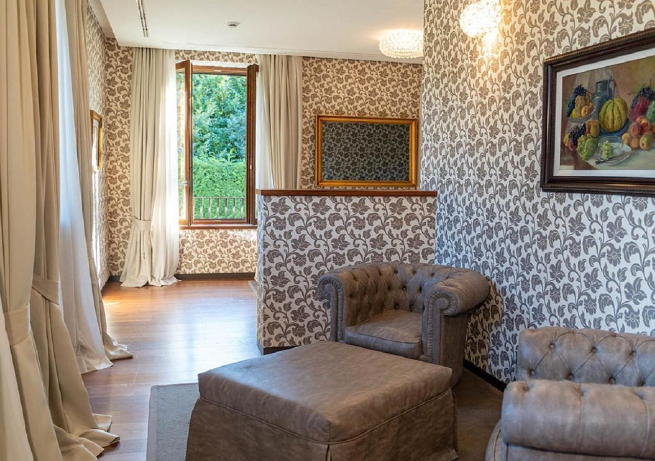 Villa Lario Resort Mandello Mandello del Lario Eksteriør billede