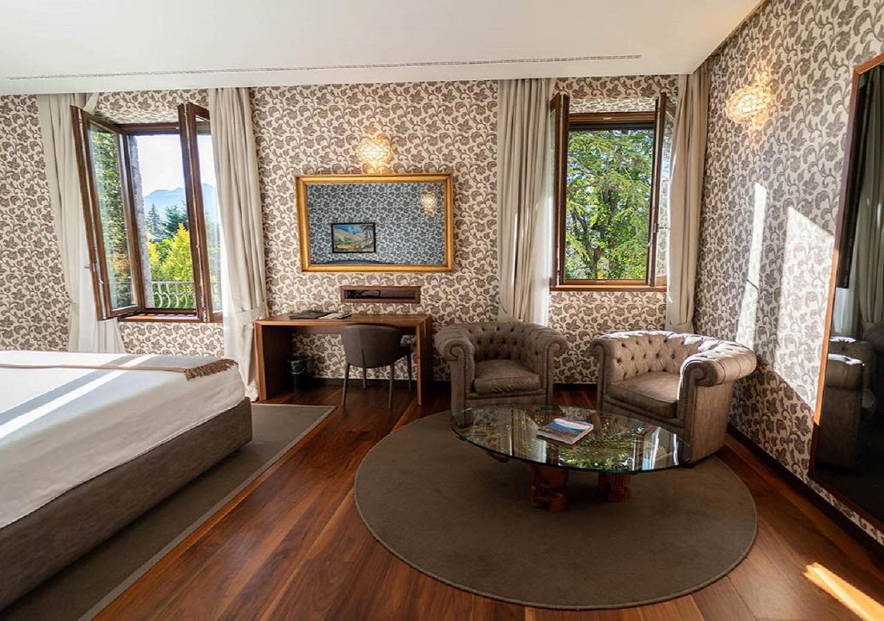 Villa Lario Resort Mandello Mandello del Lario Eksteriør billede