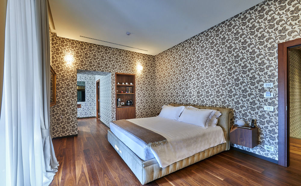 Villa Lario Resort Mandello Mandello del Lario Eksteriør billede